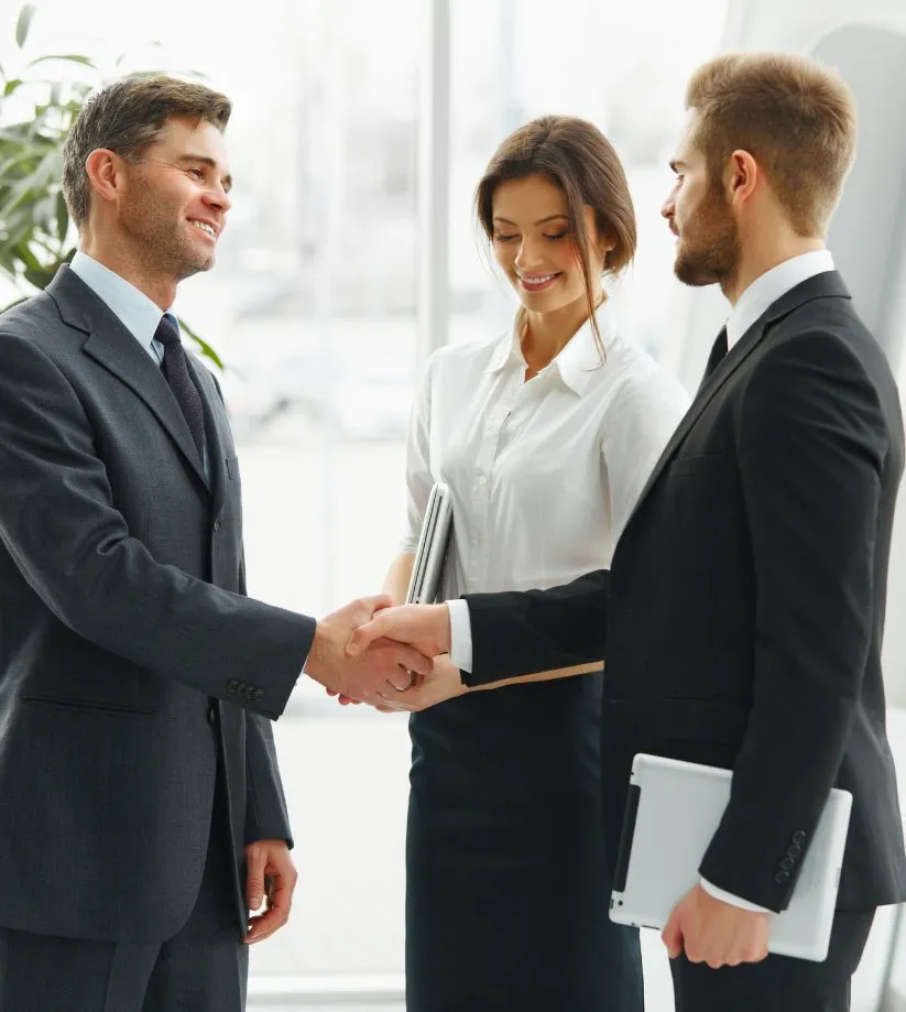 businessman-shaking-hands