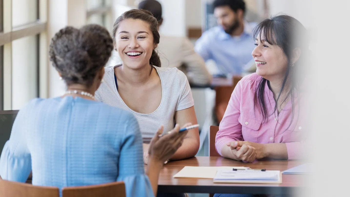 Oan Officer Discusses Student Loan With College Student